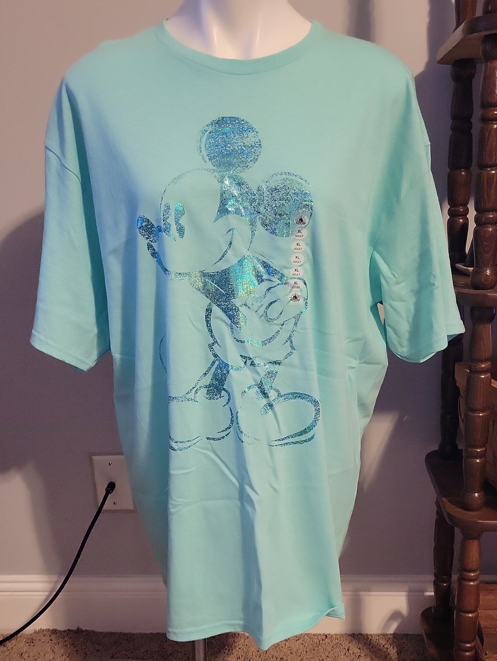 DisneyMickey Mouse  Aqua Crewneck Graphic Tee...Brand New! Size XL